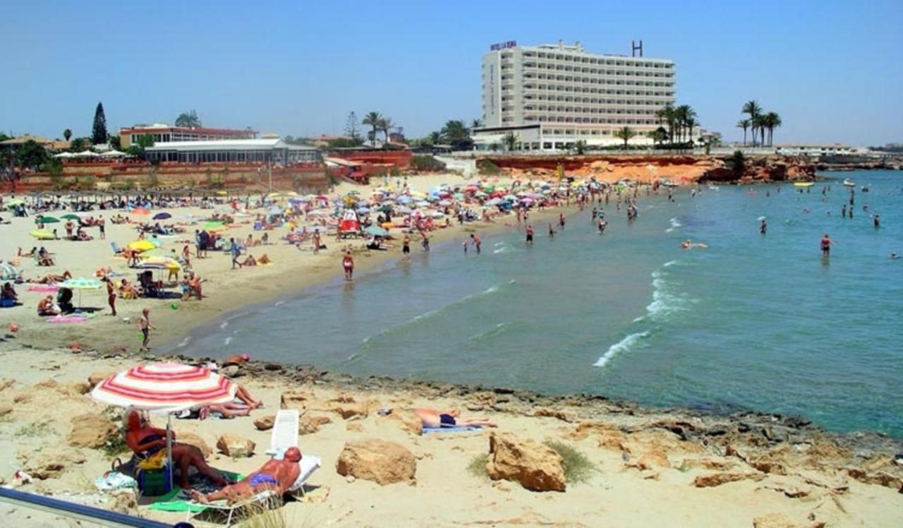 Casa La Zenia Elite Townhouse With Shared Pool And 10 Minutes Walk To Beach Villa Oriola  Exterior foto